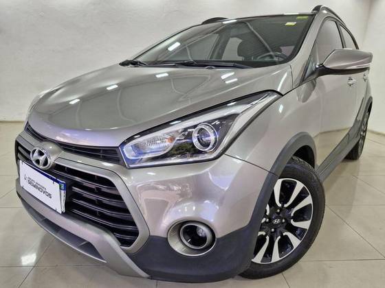 HYUNDAI HB20X 1.6 16V PREMIUM FLEX 4P AUTOMÁTICO